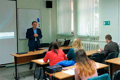 Кировских предпринимателей обучили правовым аспектам экспорта